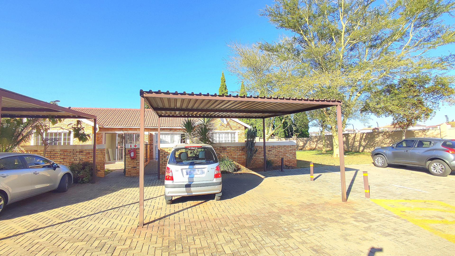  of property in Heuwelsig Estate