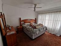 Bed Room 1 of property in Birchleigh North