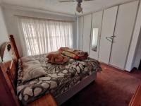 Bed Room 1 of property in Birchleigh North