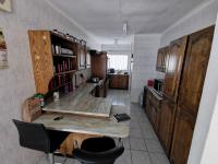 Kitchen of property in Birchleigh North