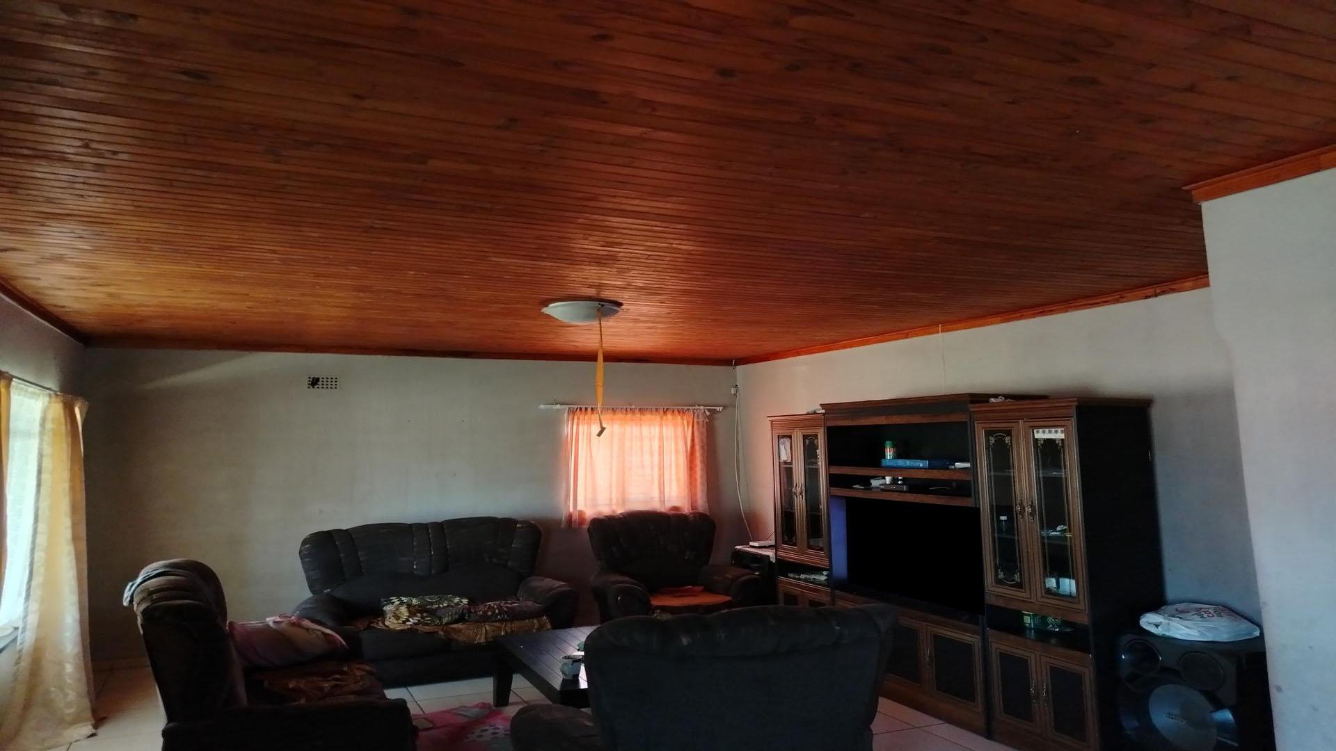 Lounges of property in Vanderbijlpark