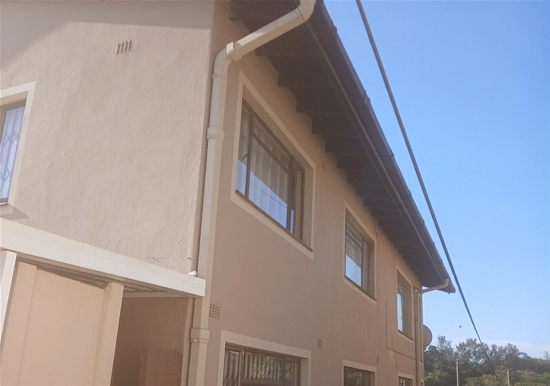 Front View of property in Kenville