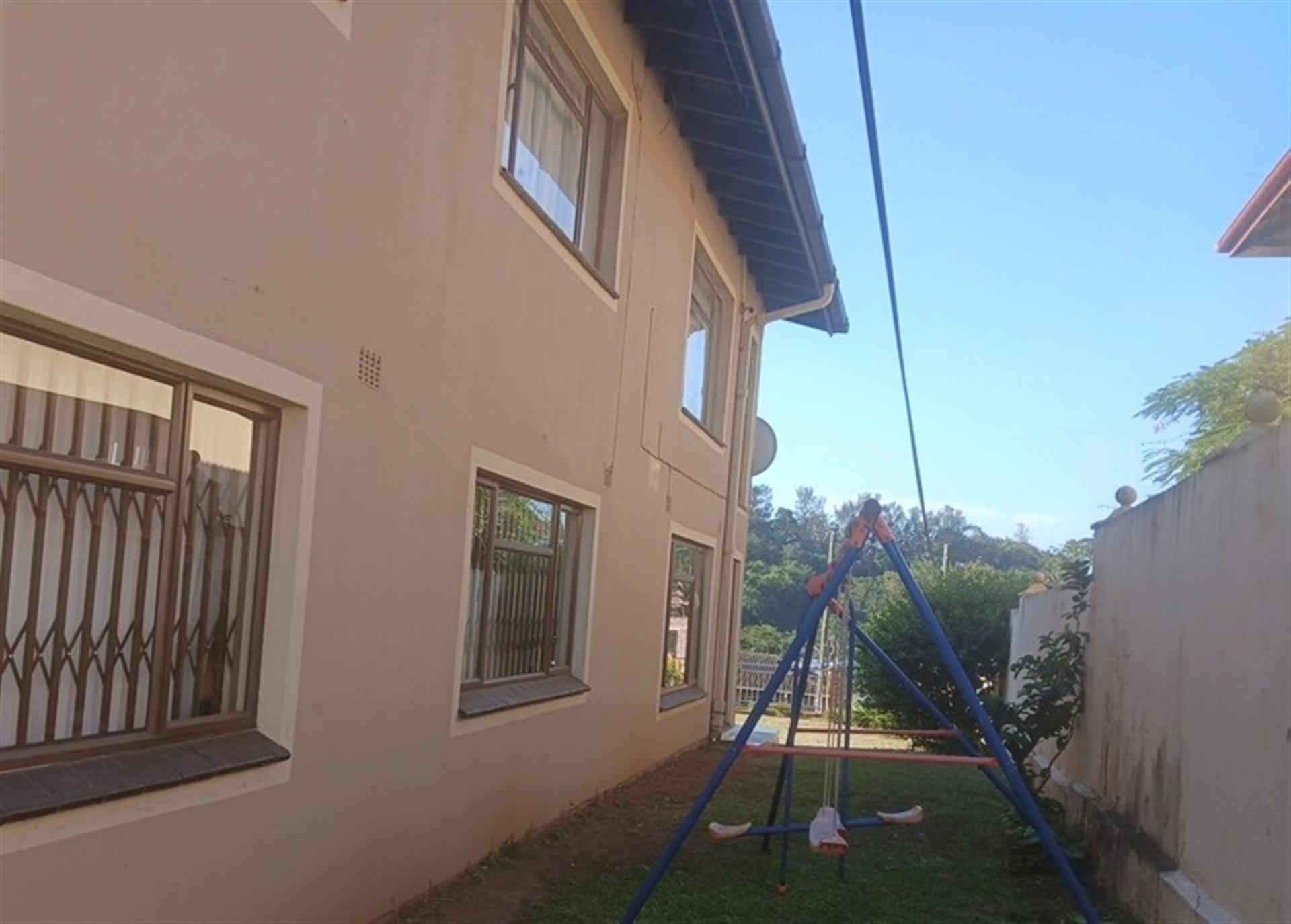 Front View of property in Kenville