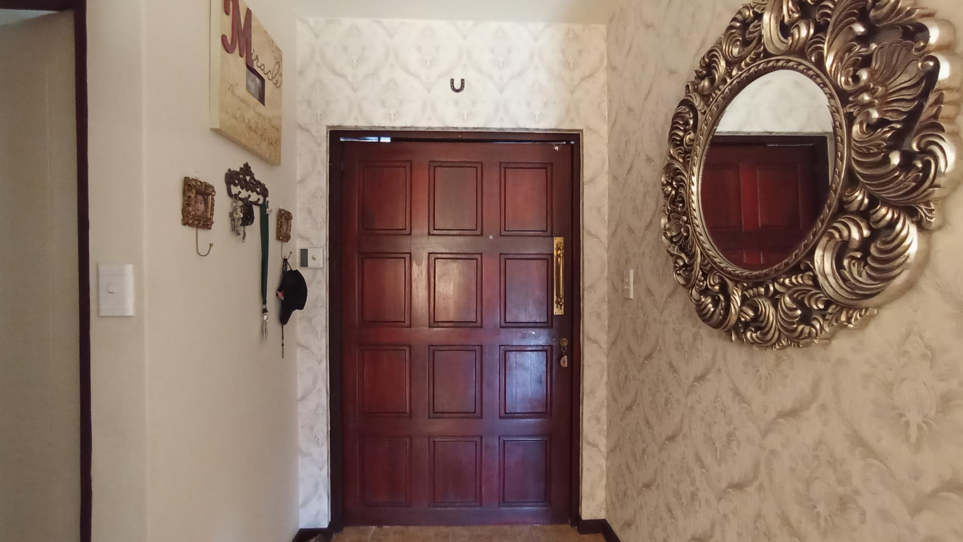 Spaces - 32 square meters of property in Ormonde