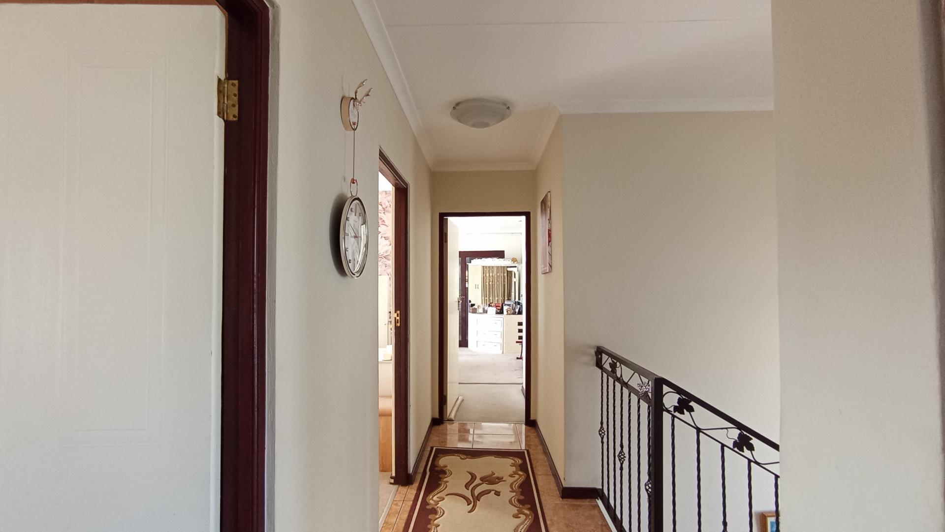 Spaces - 32 square meters of property in Ormonde