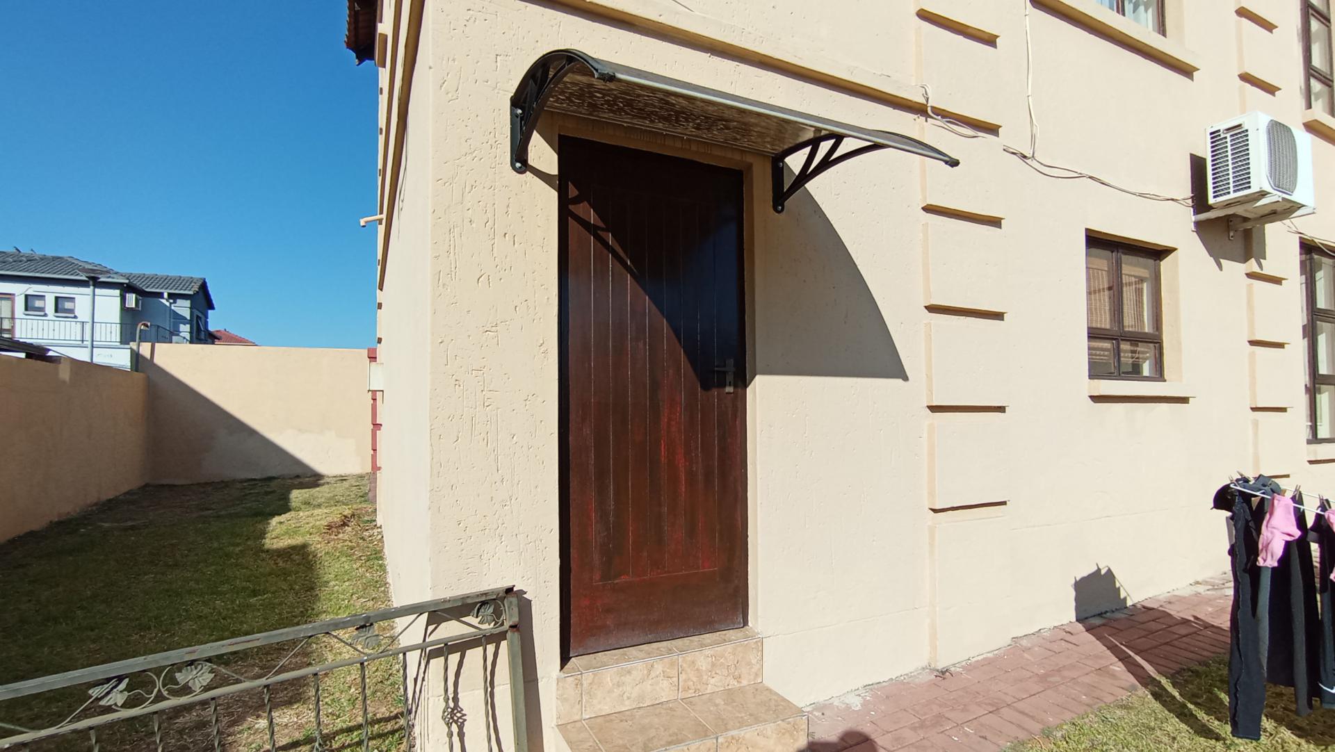 Backyard of property in Ormonde