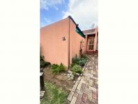 of property in Alan Manor