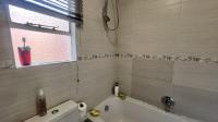  of property in Alan Manor