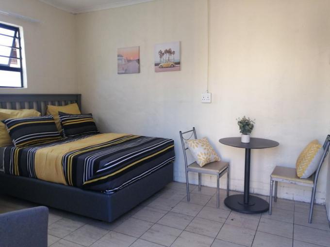 1 Bedroom Apartment to Rent in La Rochelle - CPT - Property to rent - MR681360