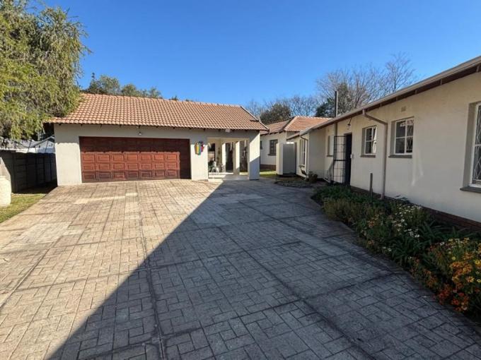 5 Bedroom House for Sale For Sale in Brackenhurst - MR681395