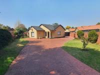 5 Bedroom 2 Bathroom House for Sale for sale in Brackendowns