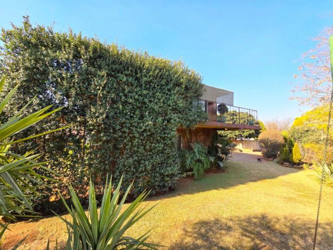 6 Bedroom House for Sale For Sale in Middelburg - MP - MR681431