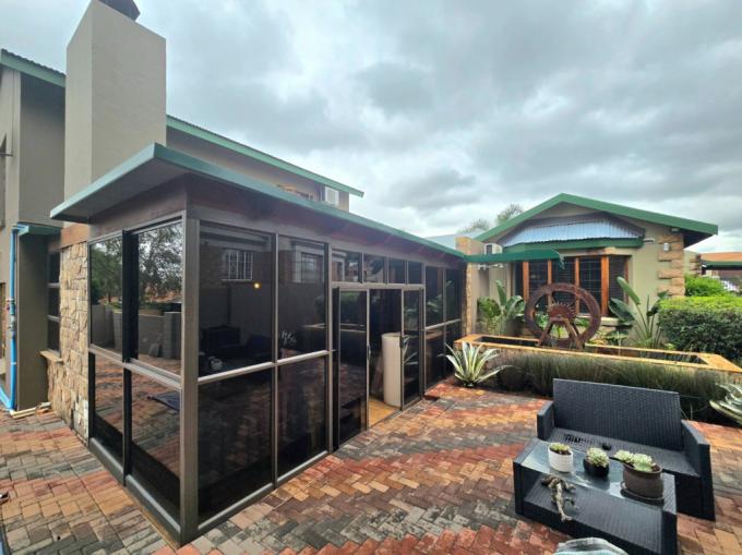 4 Bedroom House for Sale For Sale in Aerorand - MP - MR681439