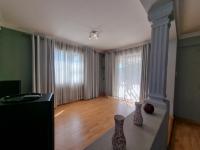  of property in Robertsham