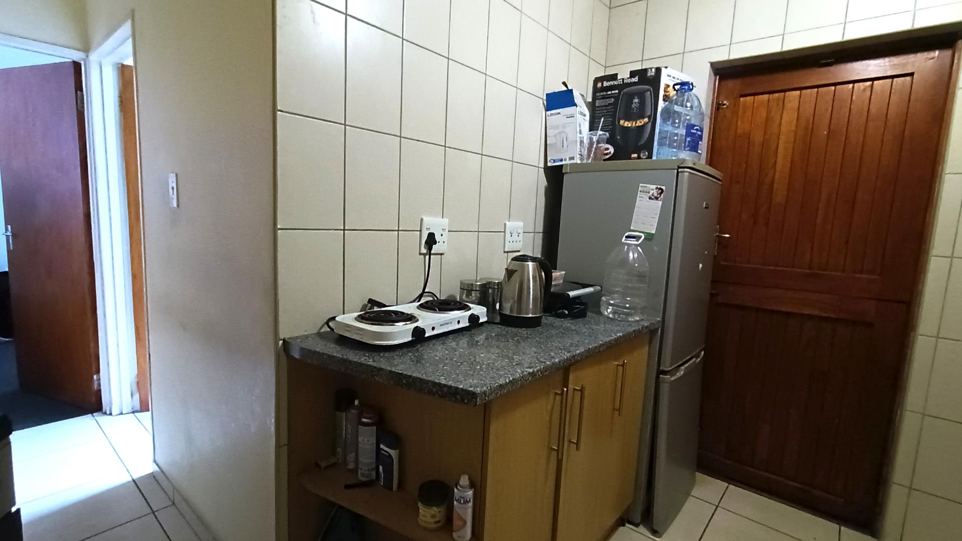 Kitchen - 6 square meters of property in Kuils River