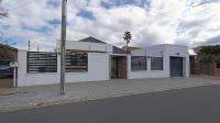 Front View of property in Lansdowne
