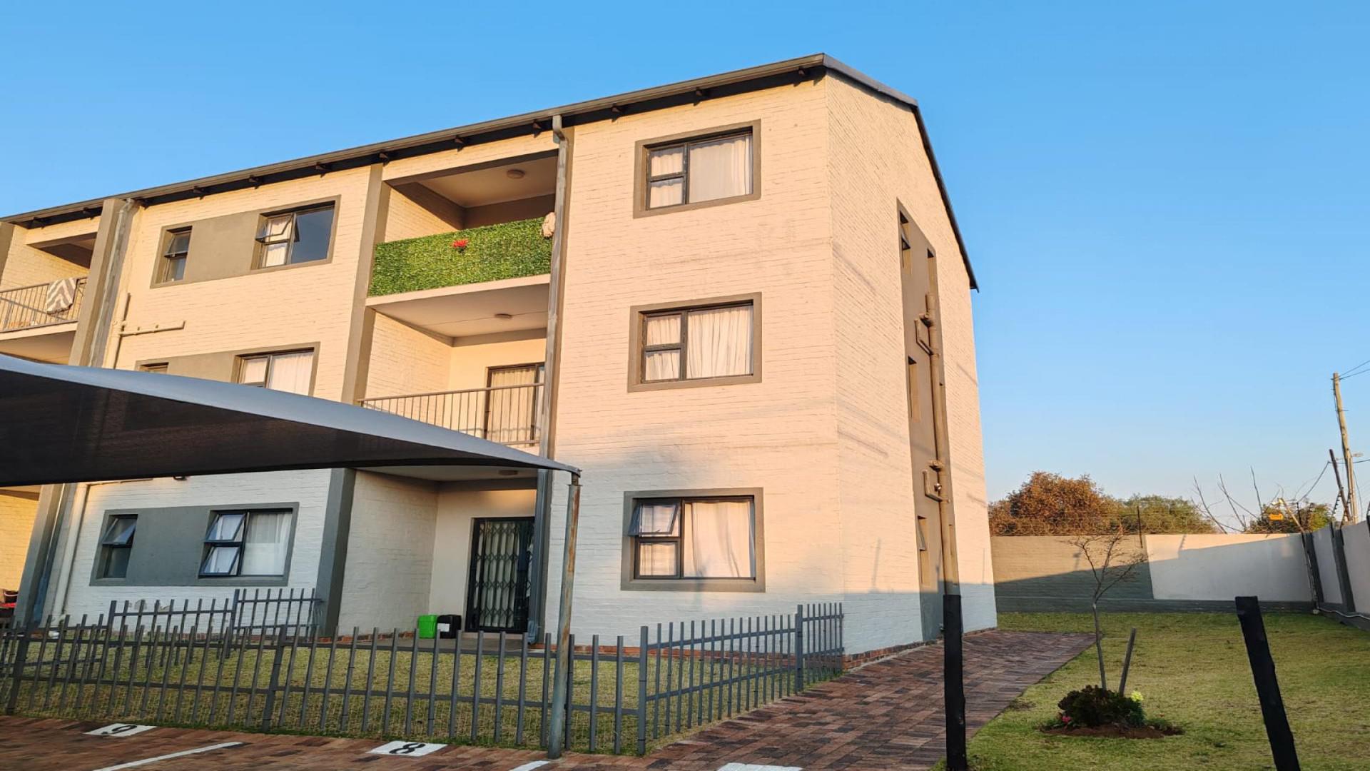 Front View of property in Rynfield