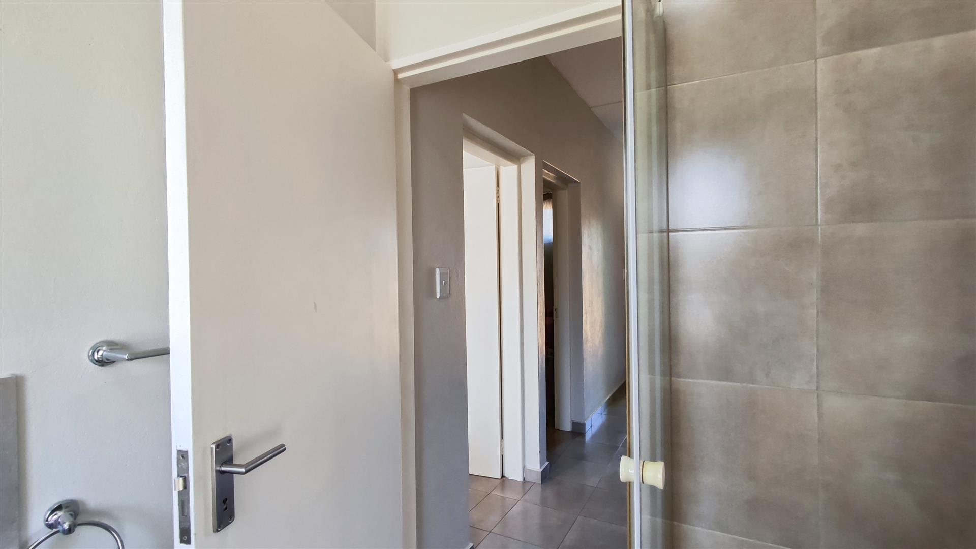 Bathroom 1 - 5 square meters of property in Rynfield