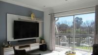 Lounges - 13 square meters of property in Willowbrook
