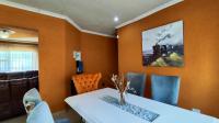 Dining Room - 10 square meters of property in Kookrus