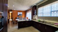 Kitchen - 18 square meters of property in Kookrus