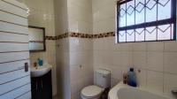 Bathroom 1 - 6 square meters of property in Kookrus