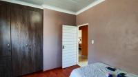 Bed Room 1 - 12 square meters of property in Kookrus