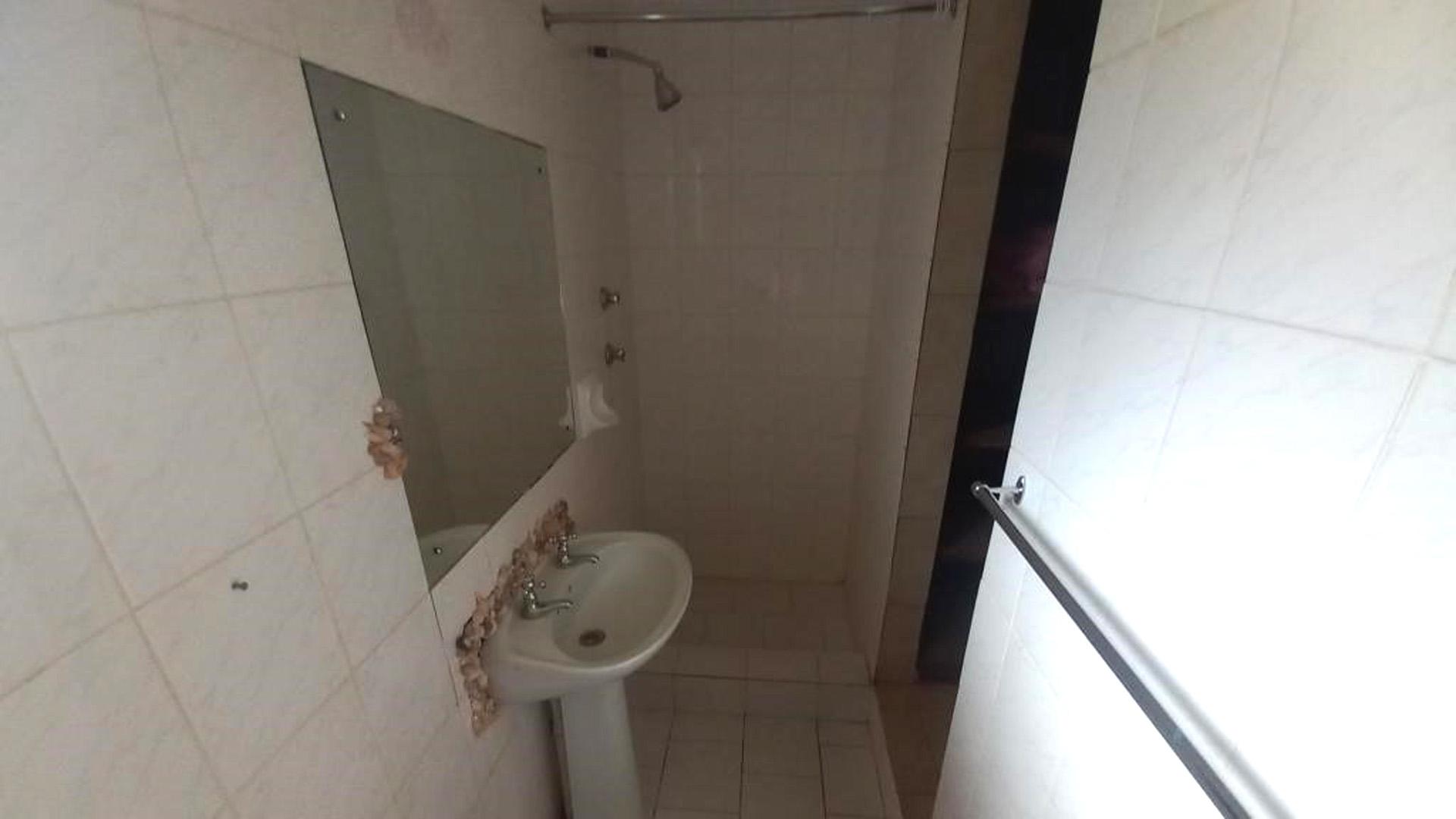 Bathroom 3+ of property in Mokopane (Potgietersrust)