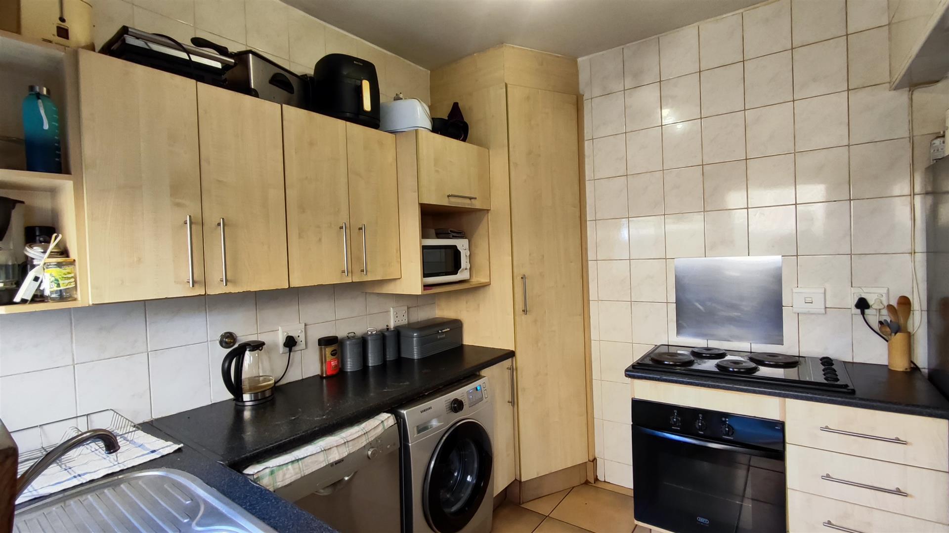 Kitchen - 7 square meters of property in Rhodesfield
