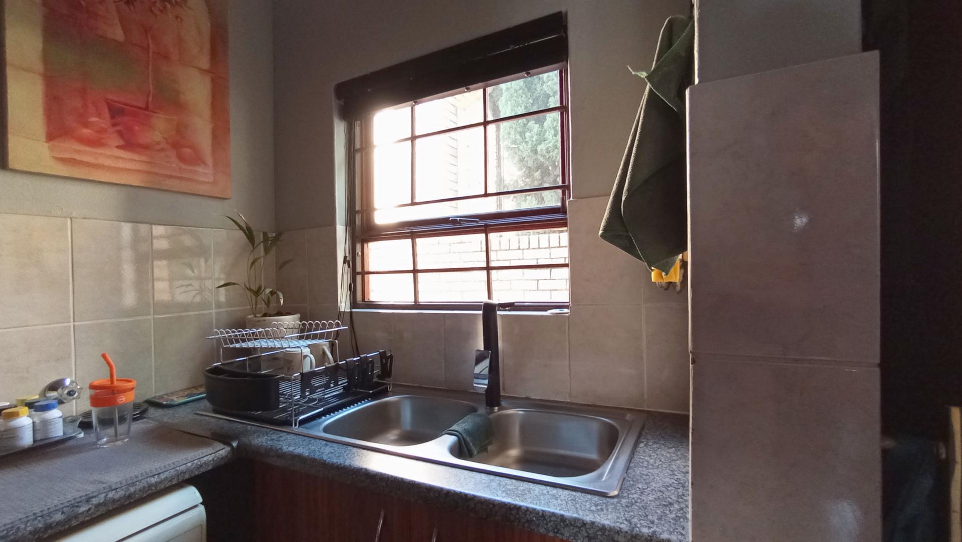 Scullery - 5 square meters of property in Radiokop