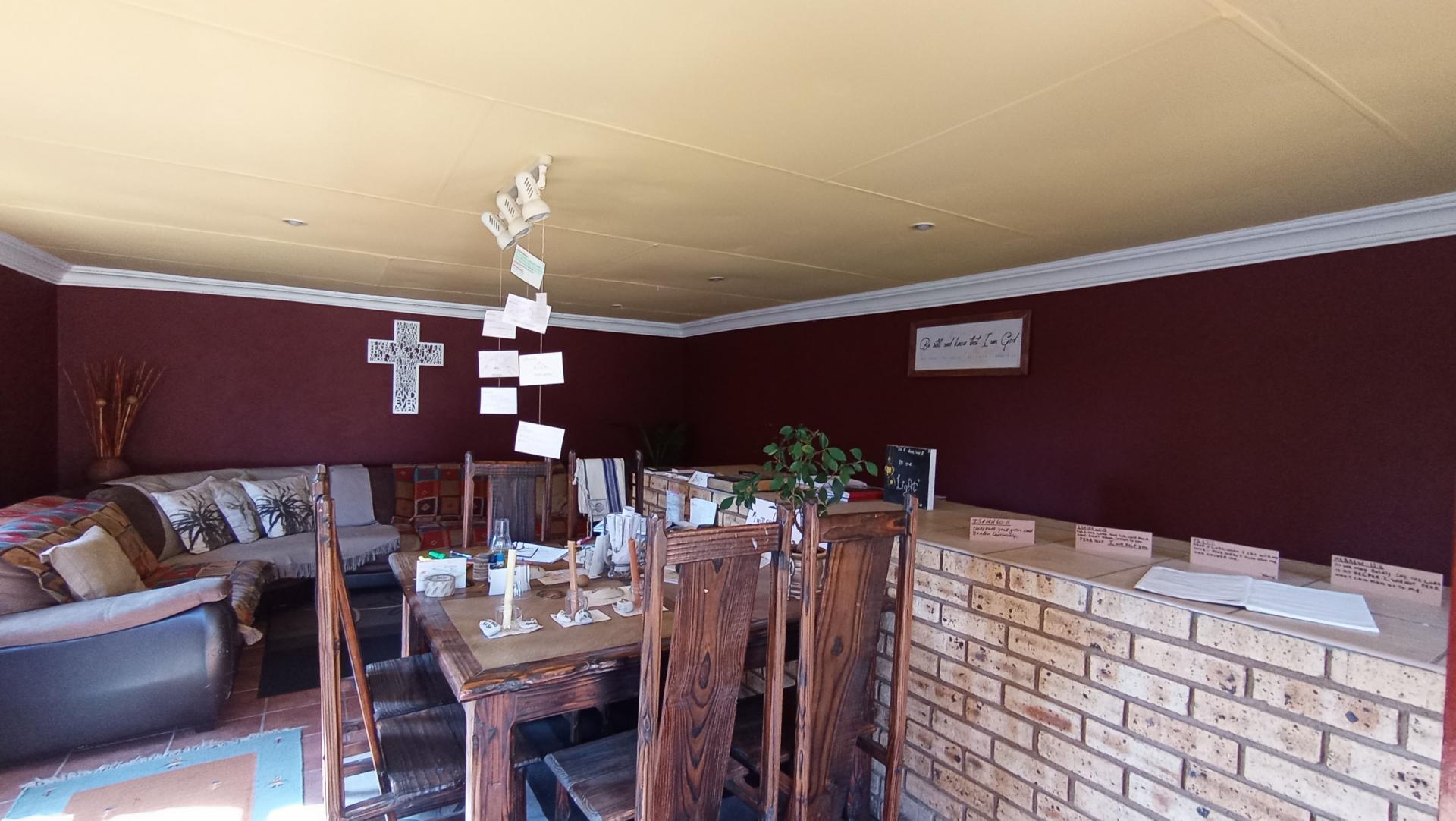 Entertainment - 37 square meters of property in Radiokop