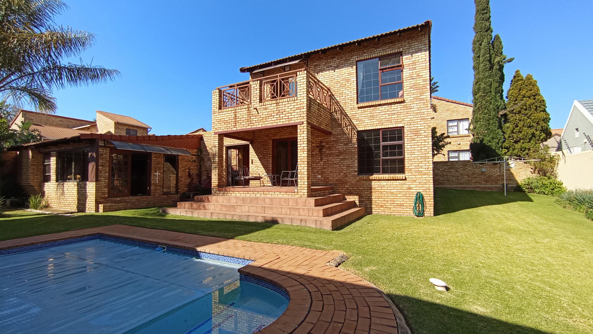 Backyard of property in Radiokop