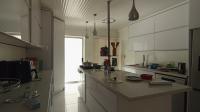 Kitchen - 13 square meters of property in Willow Park Manor