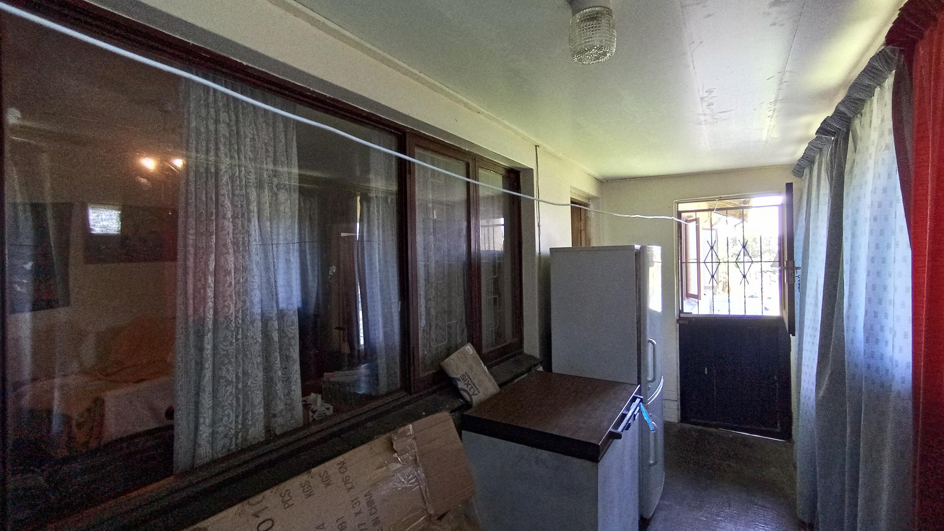 Spaces - 7 square meters of property in Sea View 