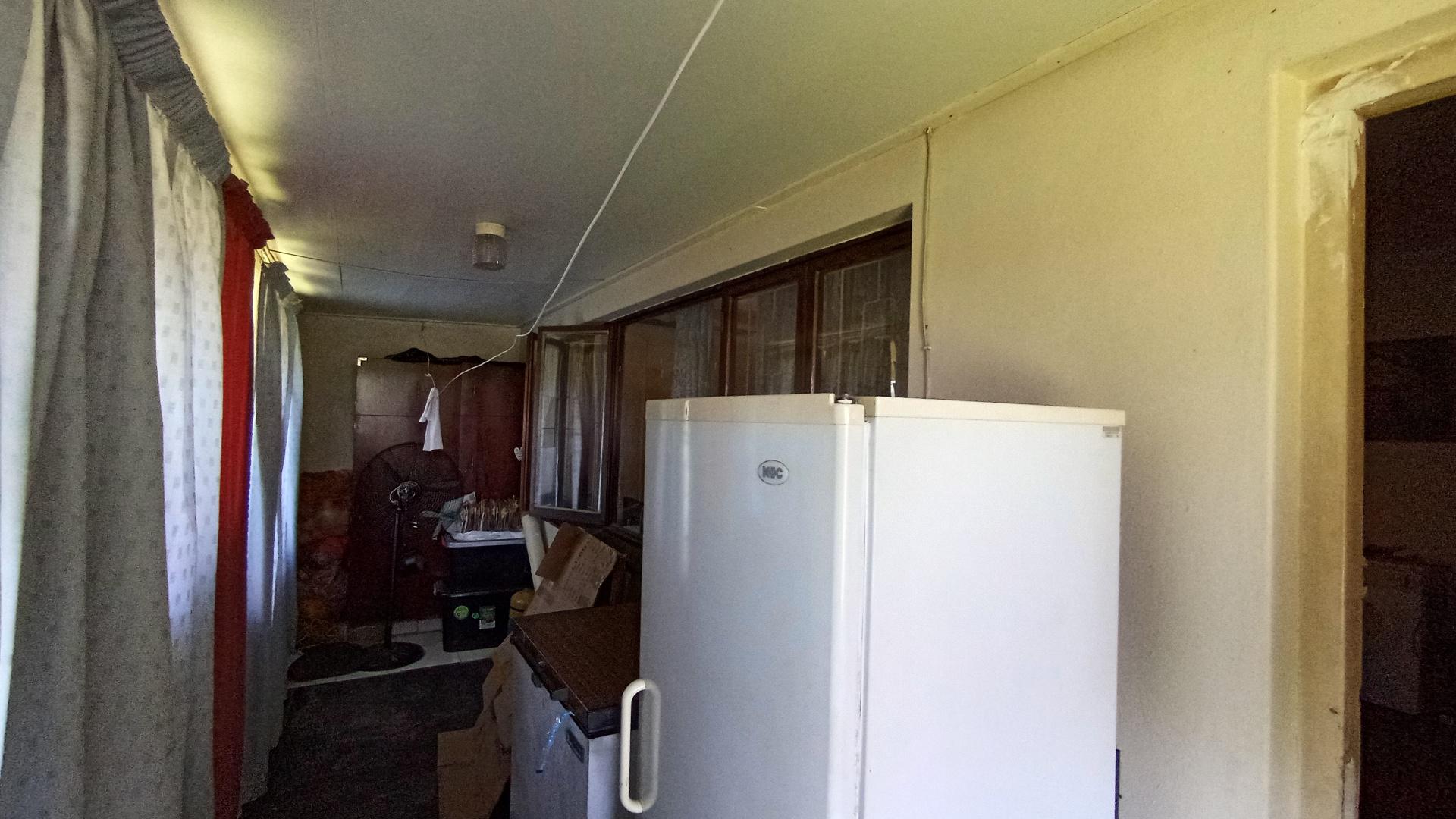 Spaces - 7 square meters of property in Sea View 