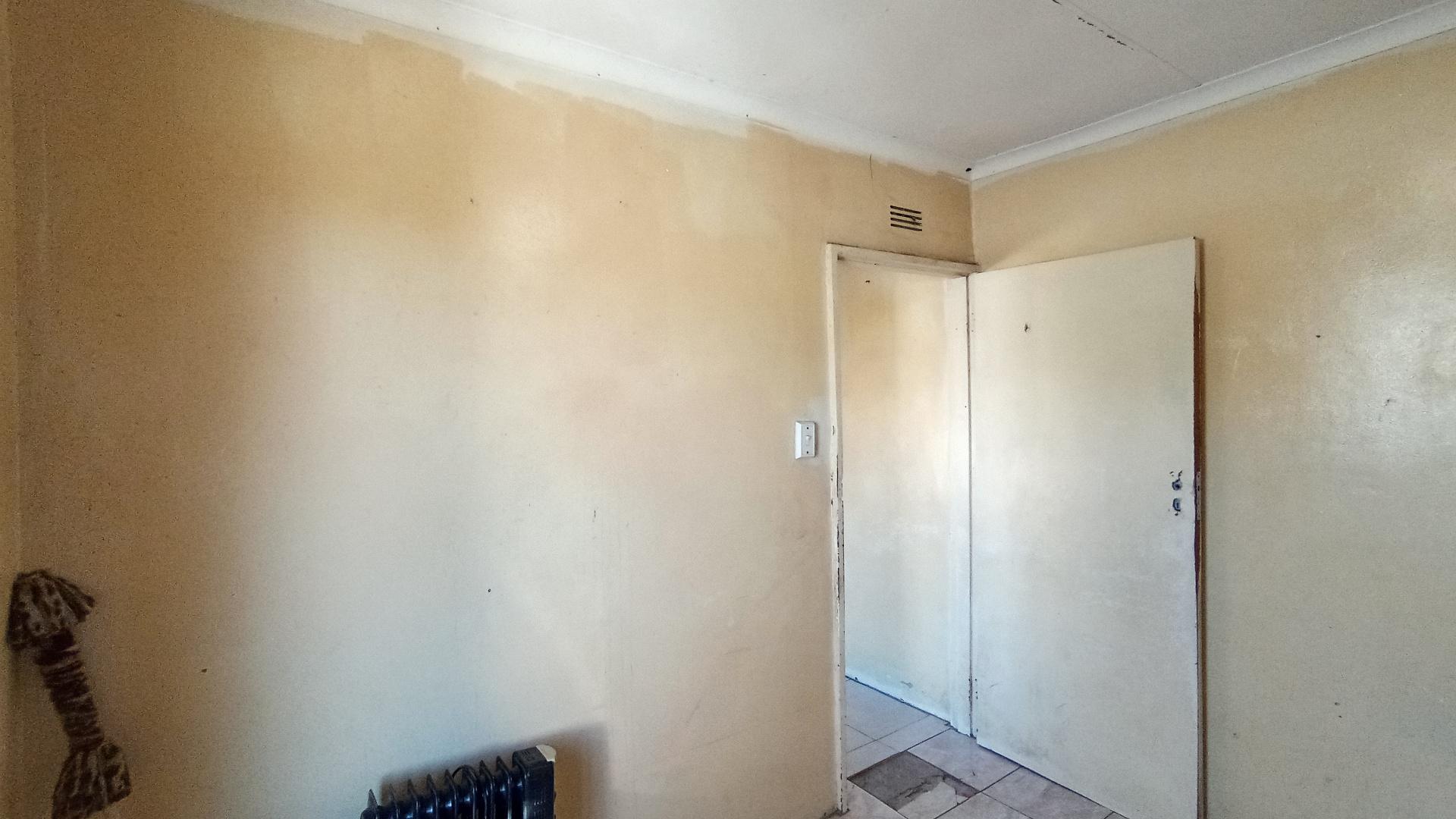 Bed Room 2 - 9 square meters of property in Umlazi