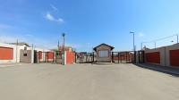 Front View of property in Bloubosrand