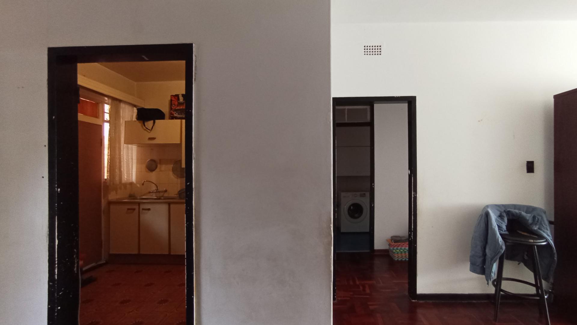 Dining Room - 9 square meters of property in Florida North