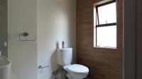 Main Bathroom - 7 square meters of property in Longlake 