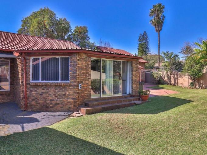 4 Bedroom House to Rent in Halfway Gardens - Property to rent - MR681567