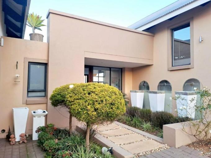 2 Bedroom House for Sale For Sale in Centurion Central - MR681568