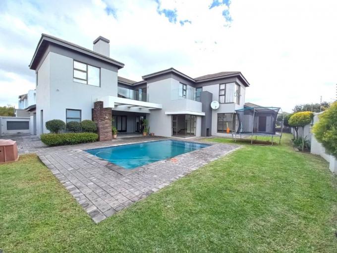 5 Bedroom House for Sale For Sale in Helderwyk Estate - MR681573