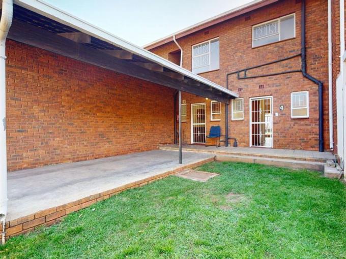 3 Bedroom Duplex for Sale For Sale in Primrose - MR681584