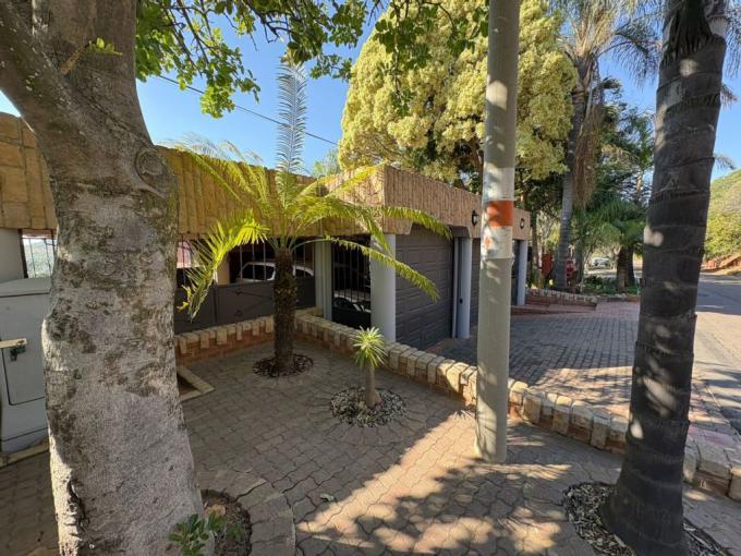 5 Bedroom House for Sale For Sale in Safarituine - MR681585