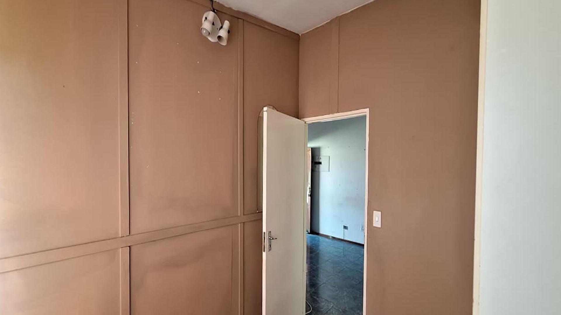 Bed Room 1 - 8 square meters of property in Florida