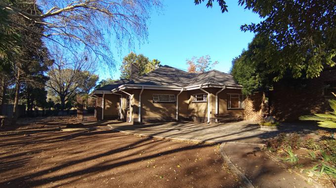 4 Bedroom Freehold Residence for Sale For Sale in Clubview - Private Sale - MR681594