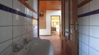 Bathroom 3+
