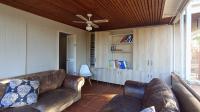 Lounges - 90 square meters of property in Clubview
