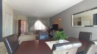 Dining Room - 17 square meters of property in Kosmosdal