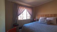 Bed Room 1 - 11 square meters of property in Kosmosdal
